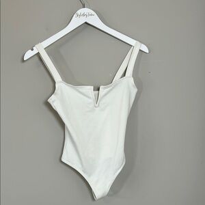 Aritzia BABATON WHITE BODYSUIT HERS White Seamless Thong Back Sz XS